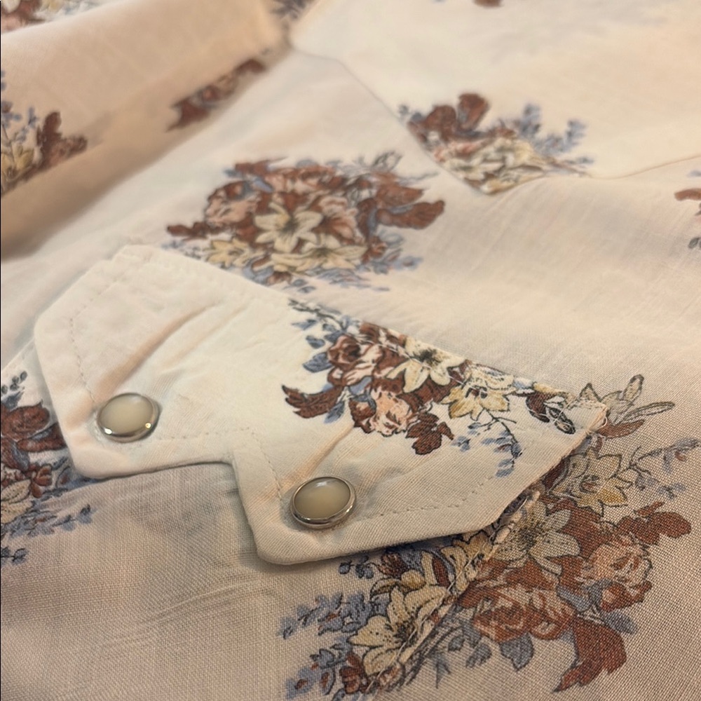 Off White Vintage Rustic Floral Print Western Shirt - Picture 15 of 15